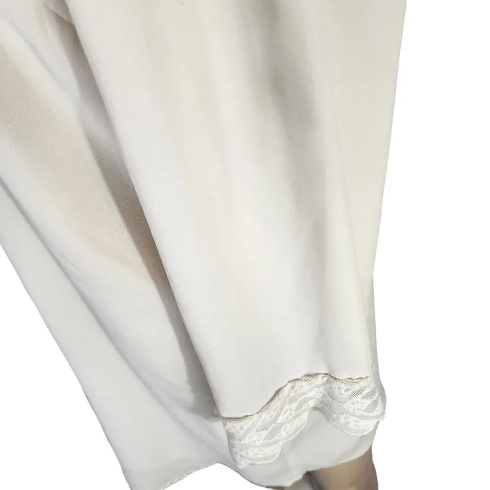 ASTR The Label Cream Scalloped Lace Trim Low Back Shift Mini Dress
